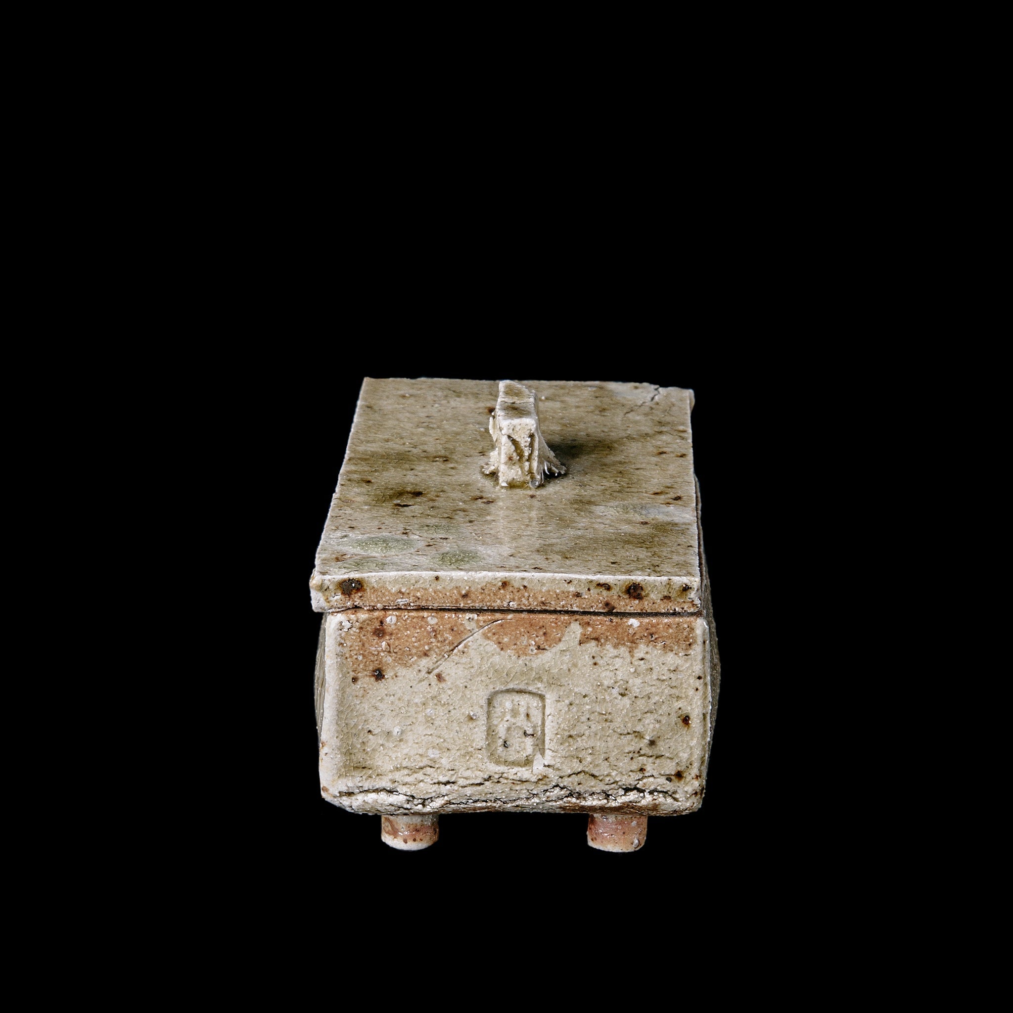 Box No.222/22 - huba.studio