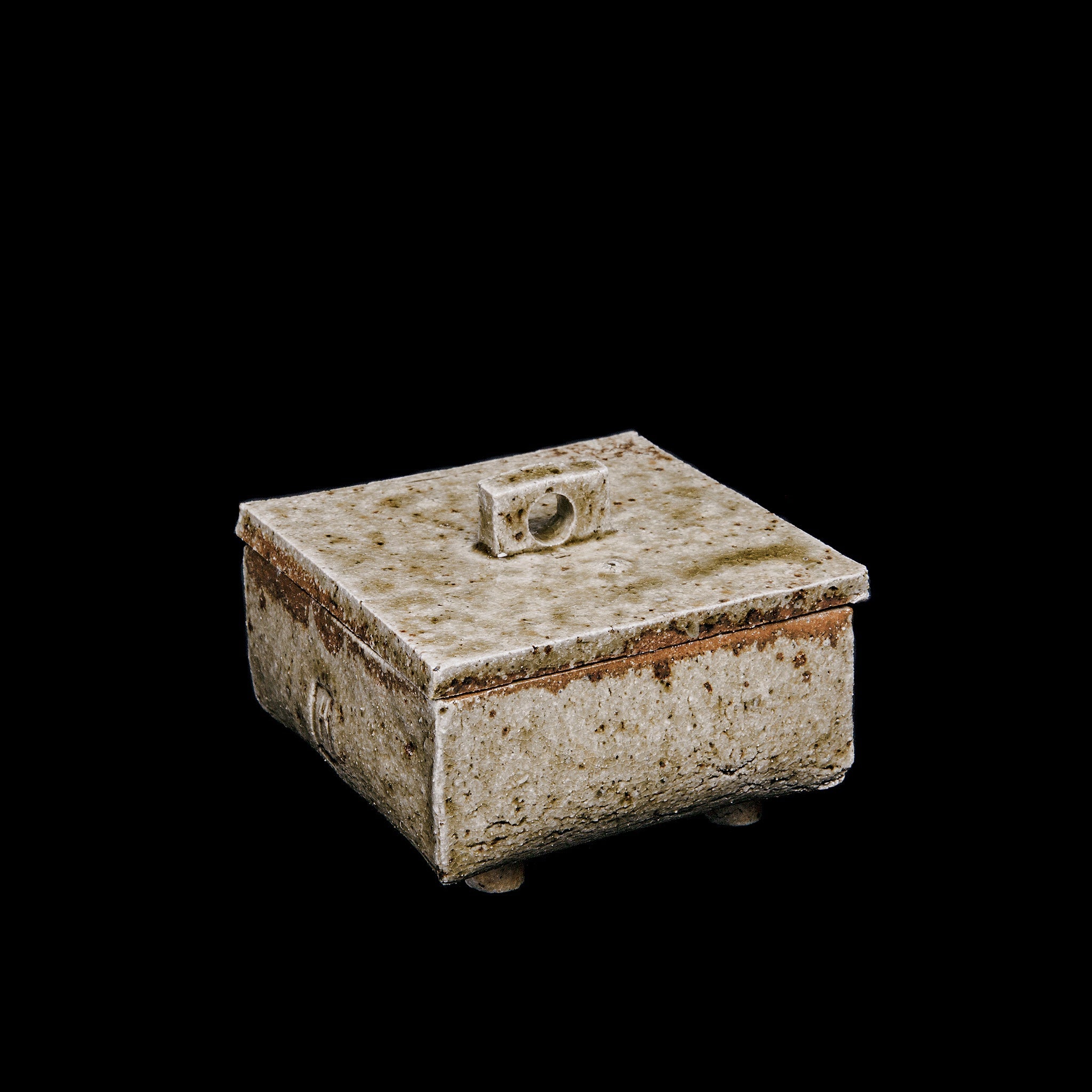 Box No.23/22 - huba.studio