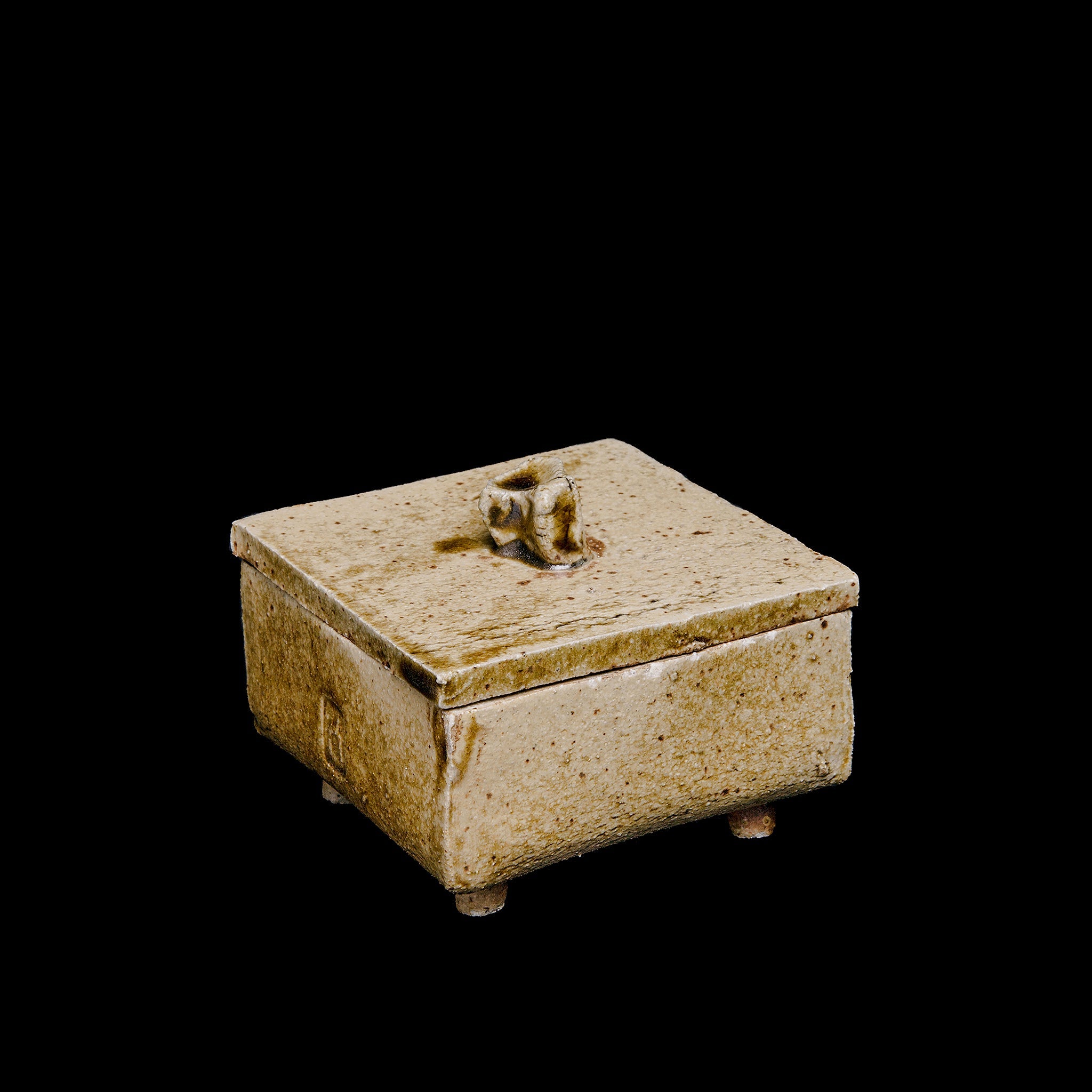 Box No.24/22 - huba.studio