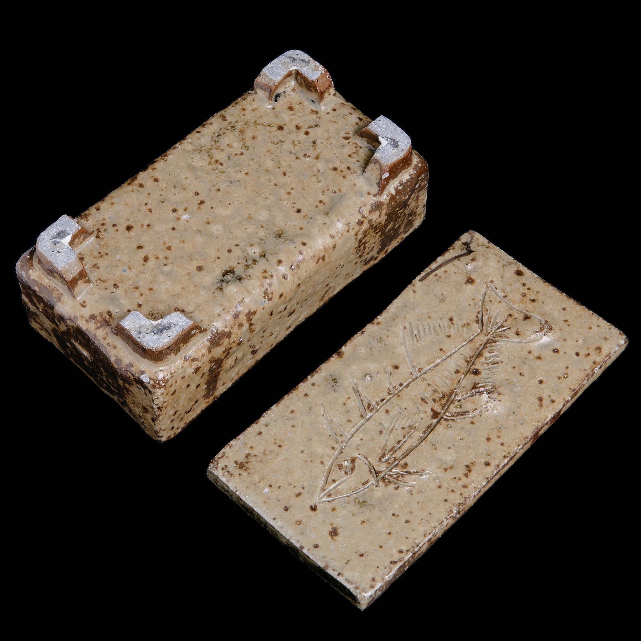 Box With a Fish Motif No.22/22 - huba.studio