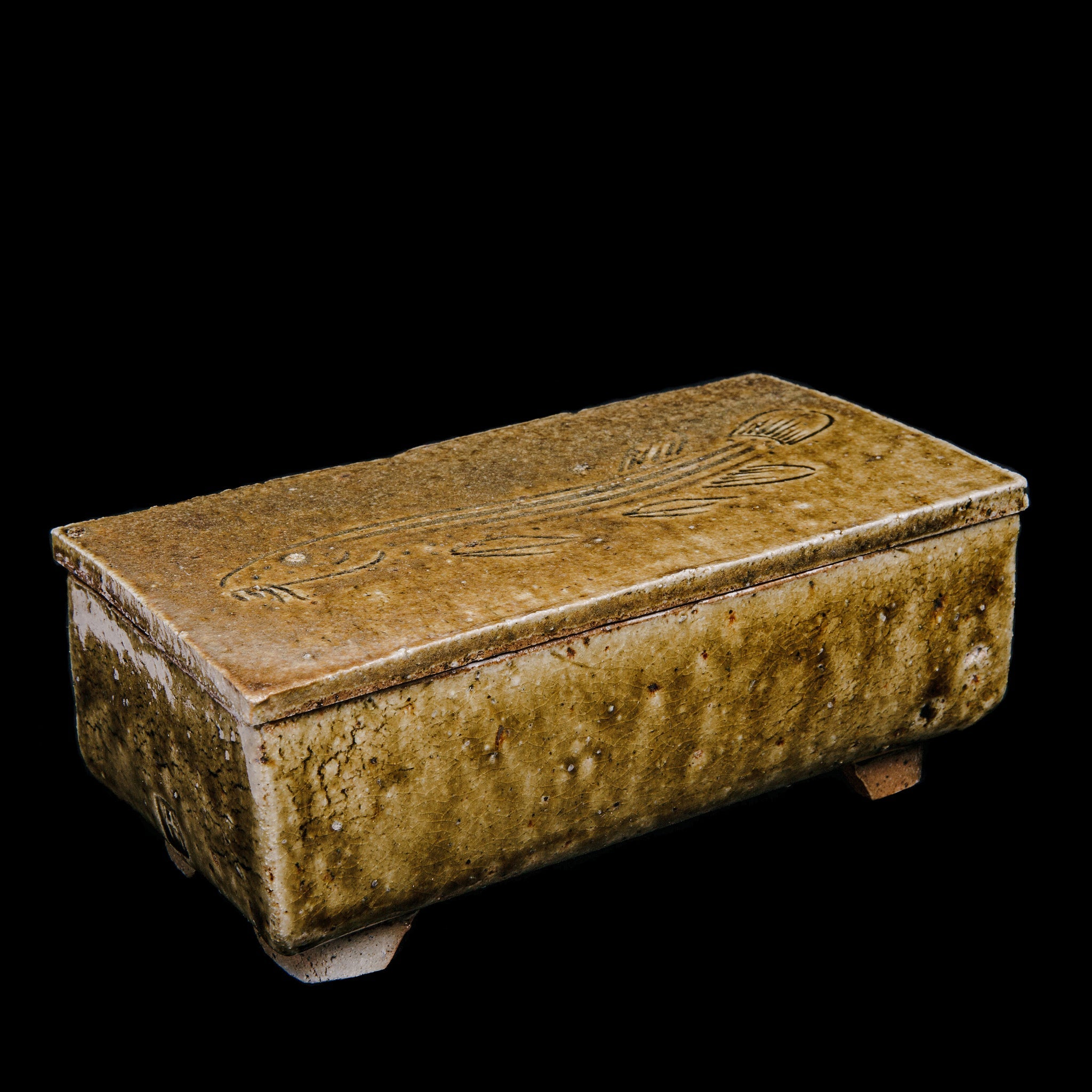 Box With a Fish Motif No.27/22 - huba.studio