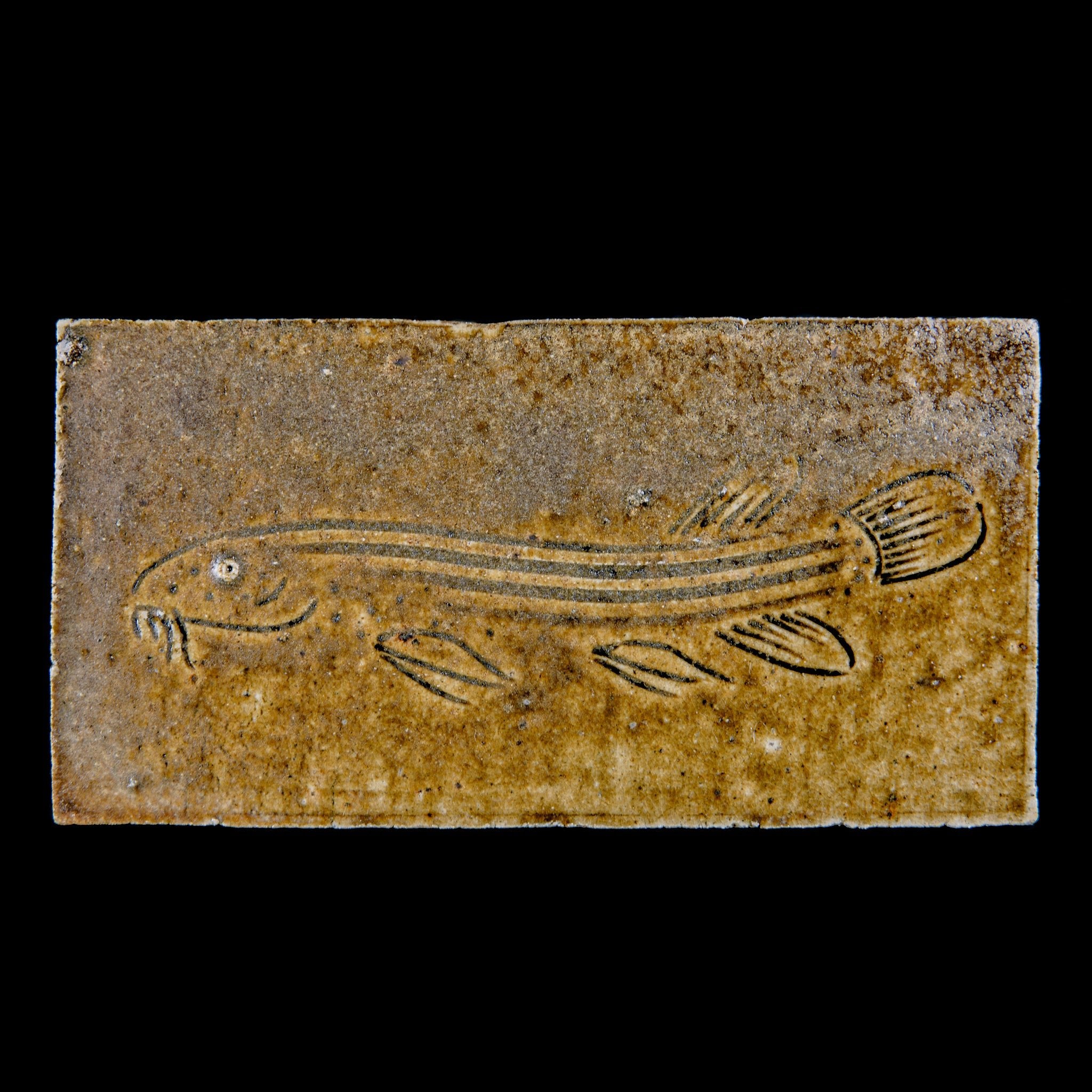 Box With a Fish Motif No.27/22 - huba.studio