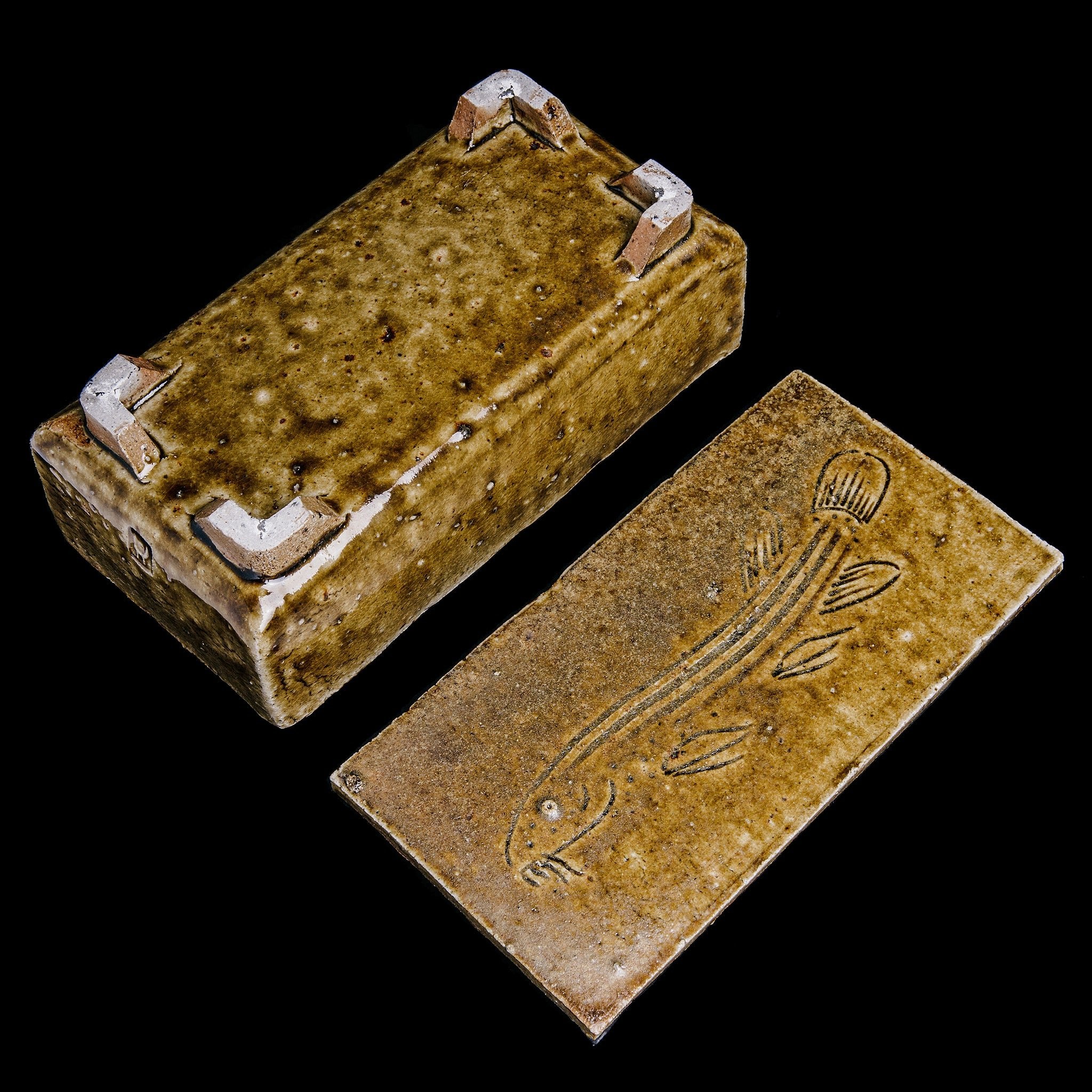 Box With a Fish Motif No.27/22 - huba.studio