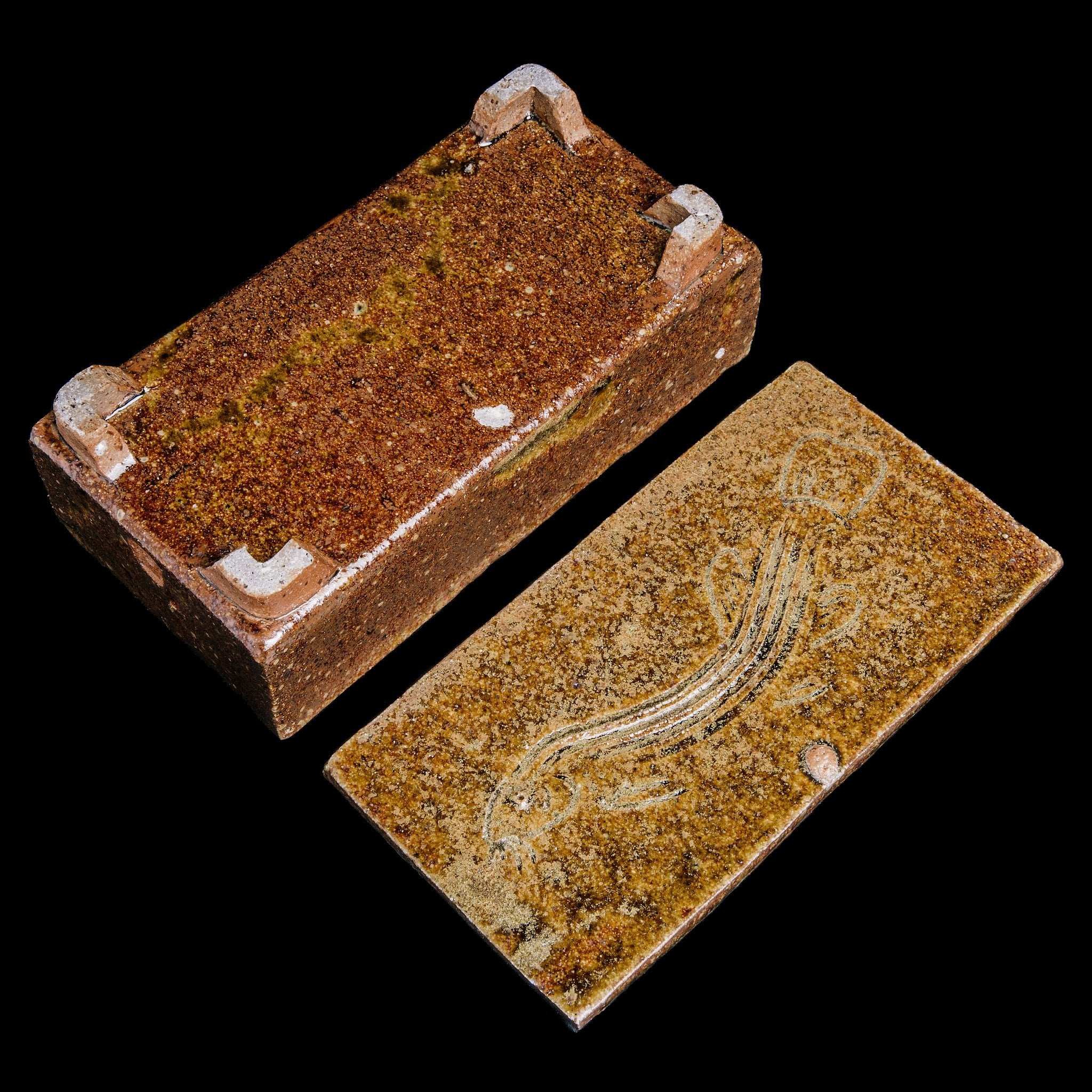 Box With a Fish Motif No.28/22 - huba.studio