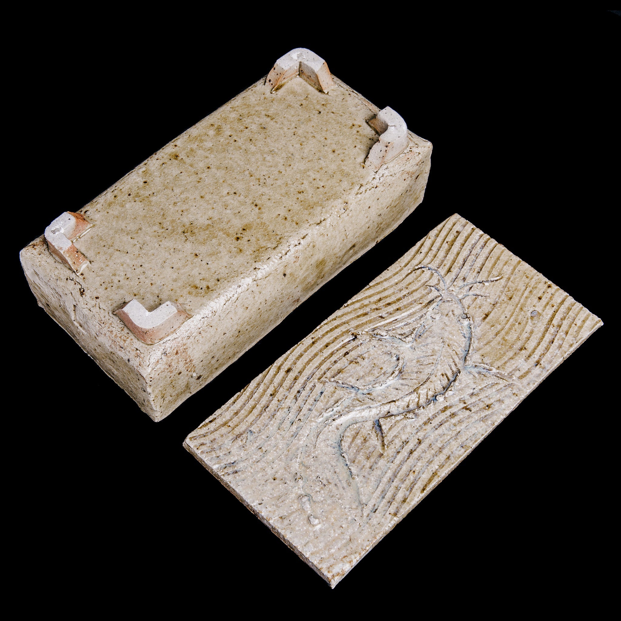 Box With a Fish Motif No.30/22 - huba.studio