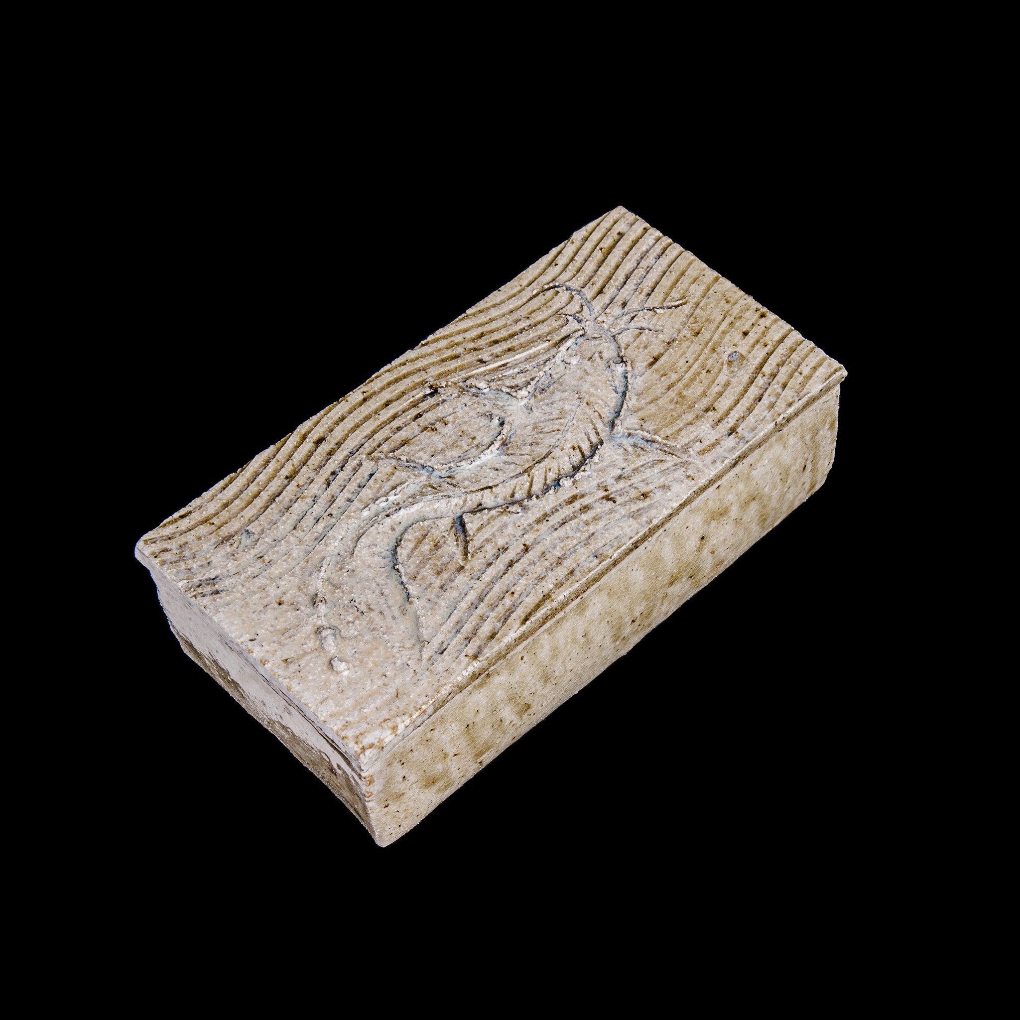 Box With a Fish Motif No.30/22 - huba.studio