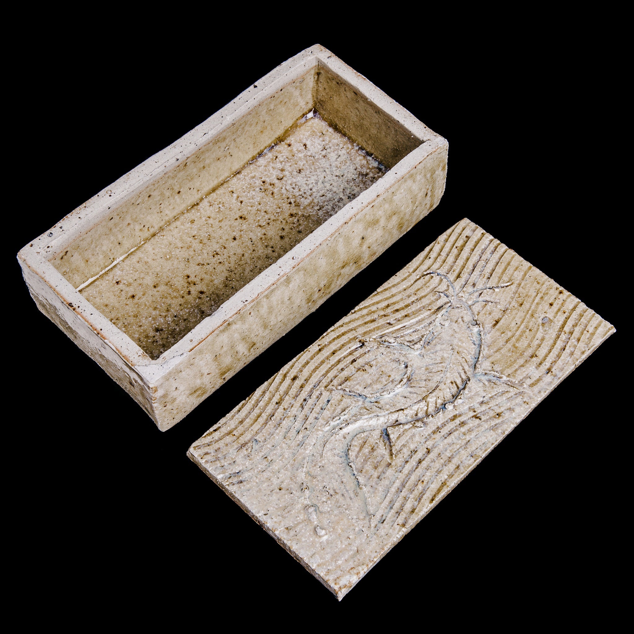 Box With a Fish Motif No.30/22 - huba.studio