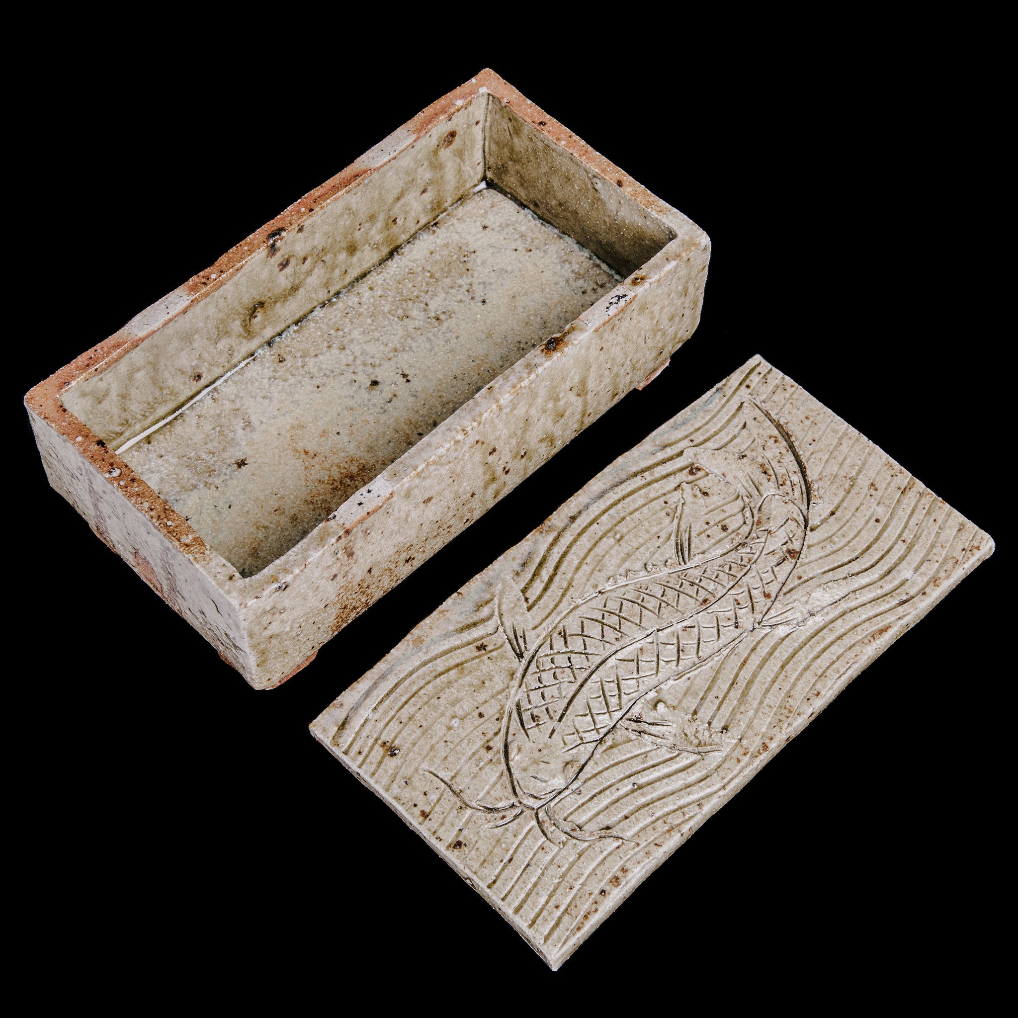 Box With a Fish Motif No.31/22 - huba.studio