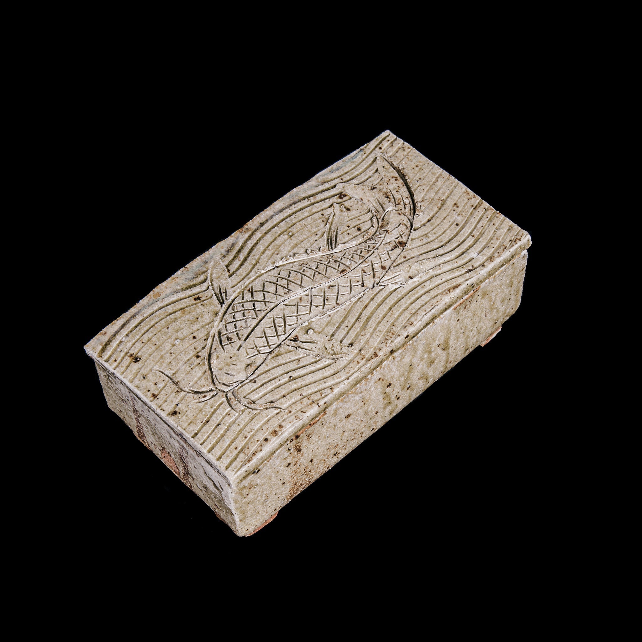 Box With a Fish Motif No.31/22 - huba.studio