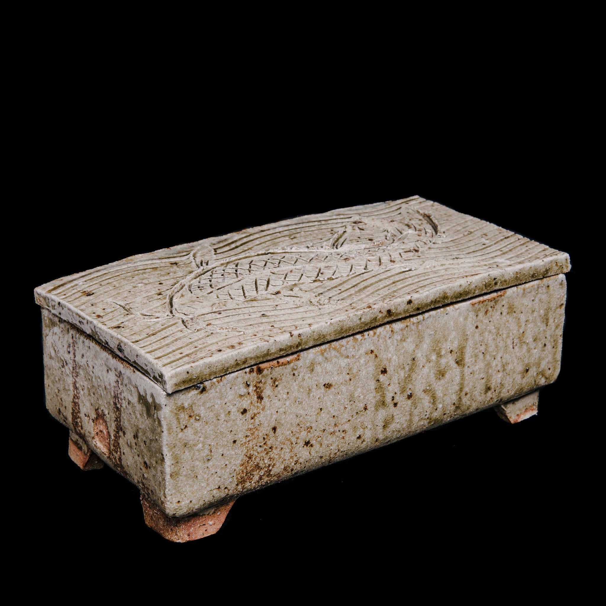 Box With a Fish Motif No.31/22 - huba.studio