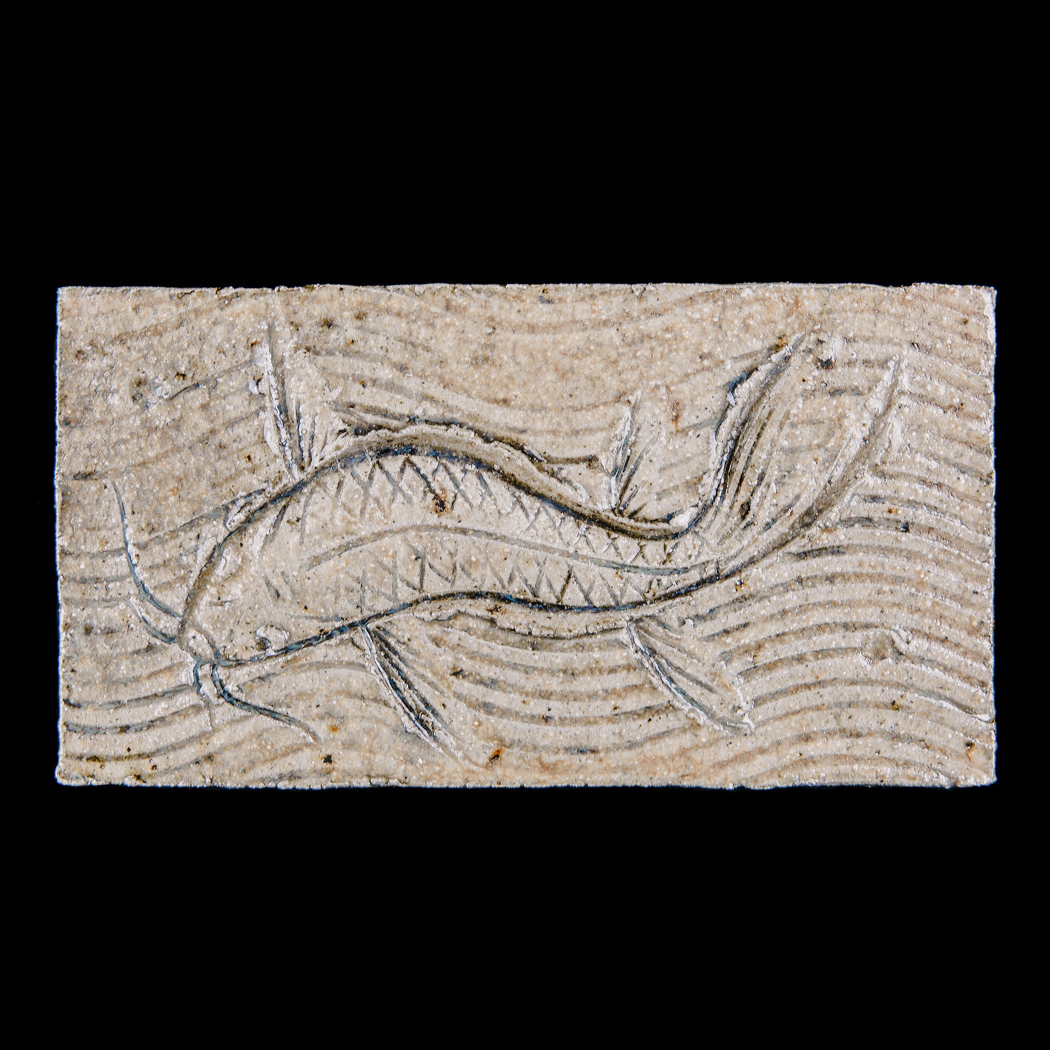 Box With a Fish Motif No.32/22 - huba.studio