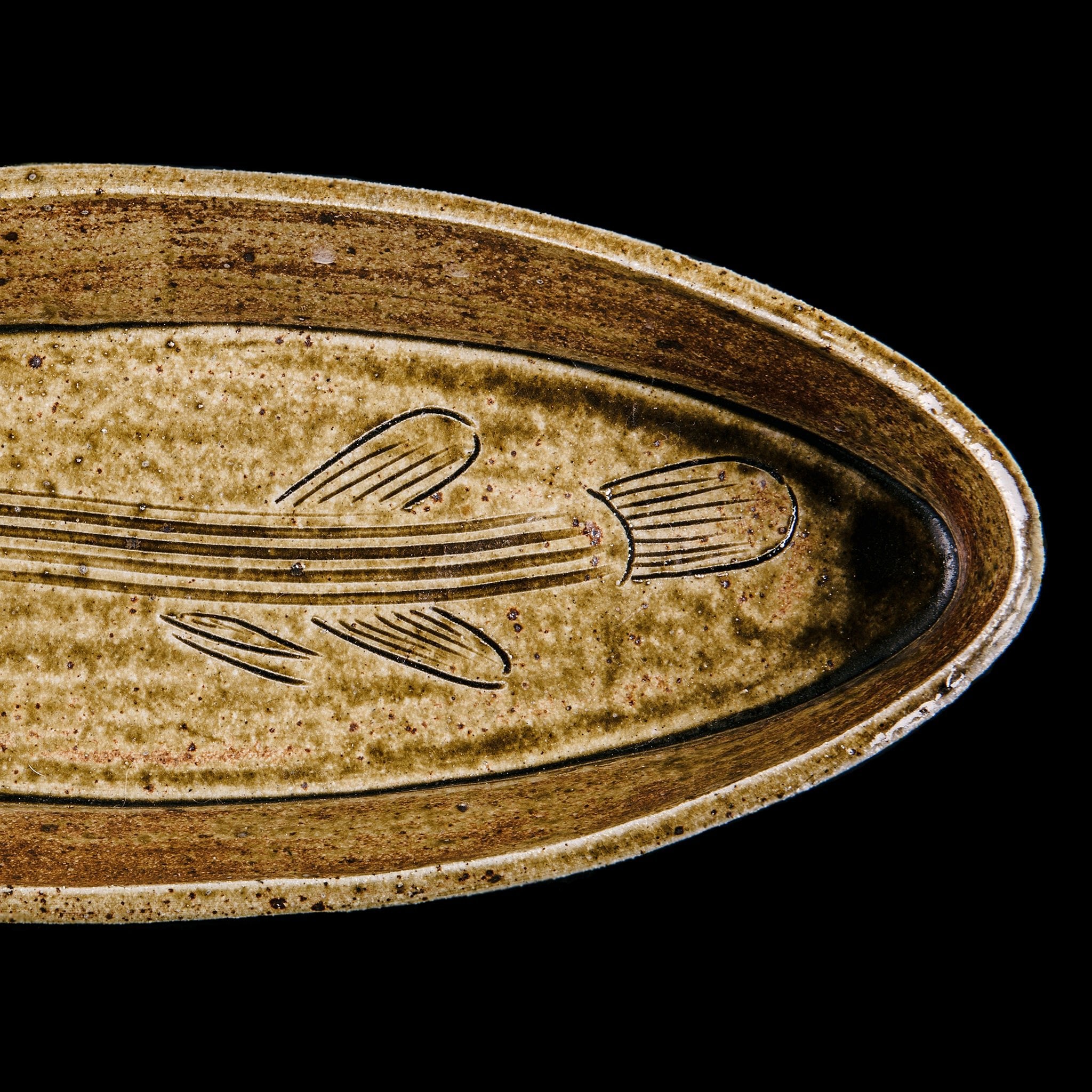 Dish With a Fish Motif No.80/22 - huba.studio