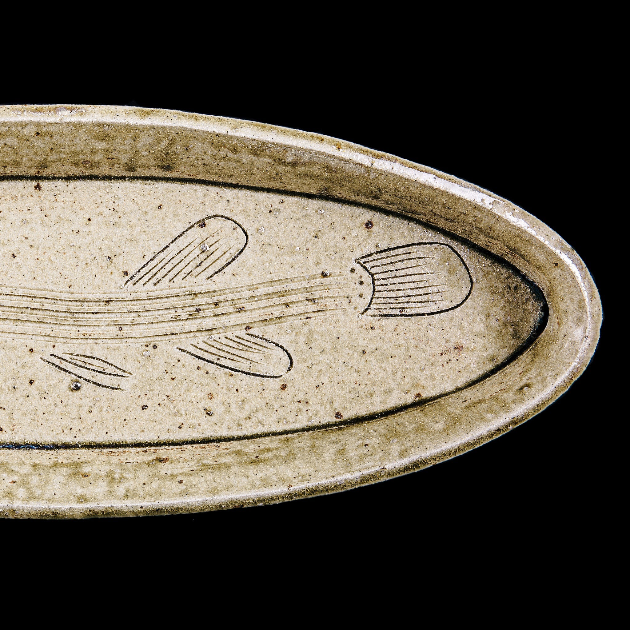 Dish With a Fish Motif No.84/22 - huba.studio