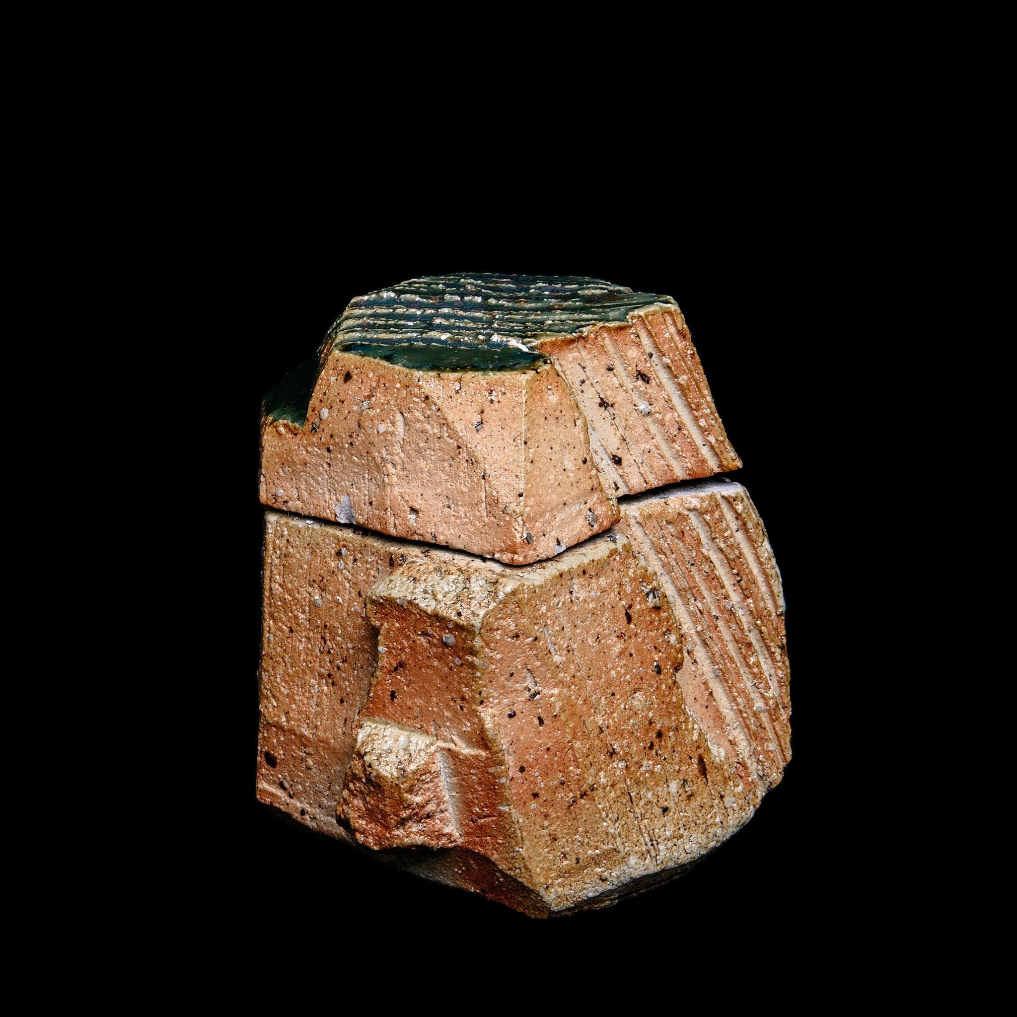 Kurinuki Box No.04/22 - huba.studio