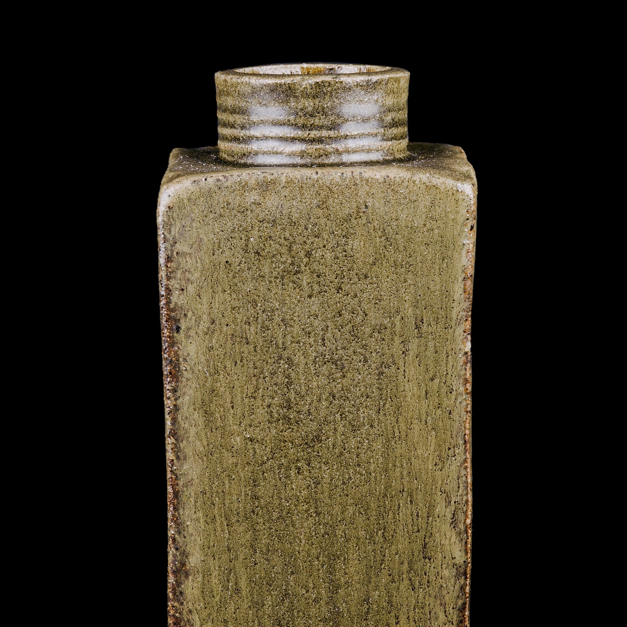 Vase No.89/22 - huba.studio