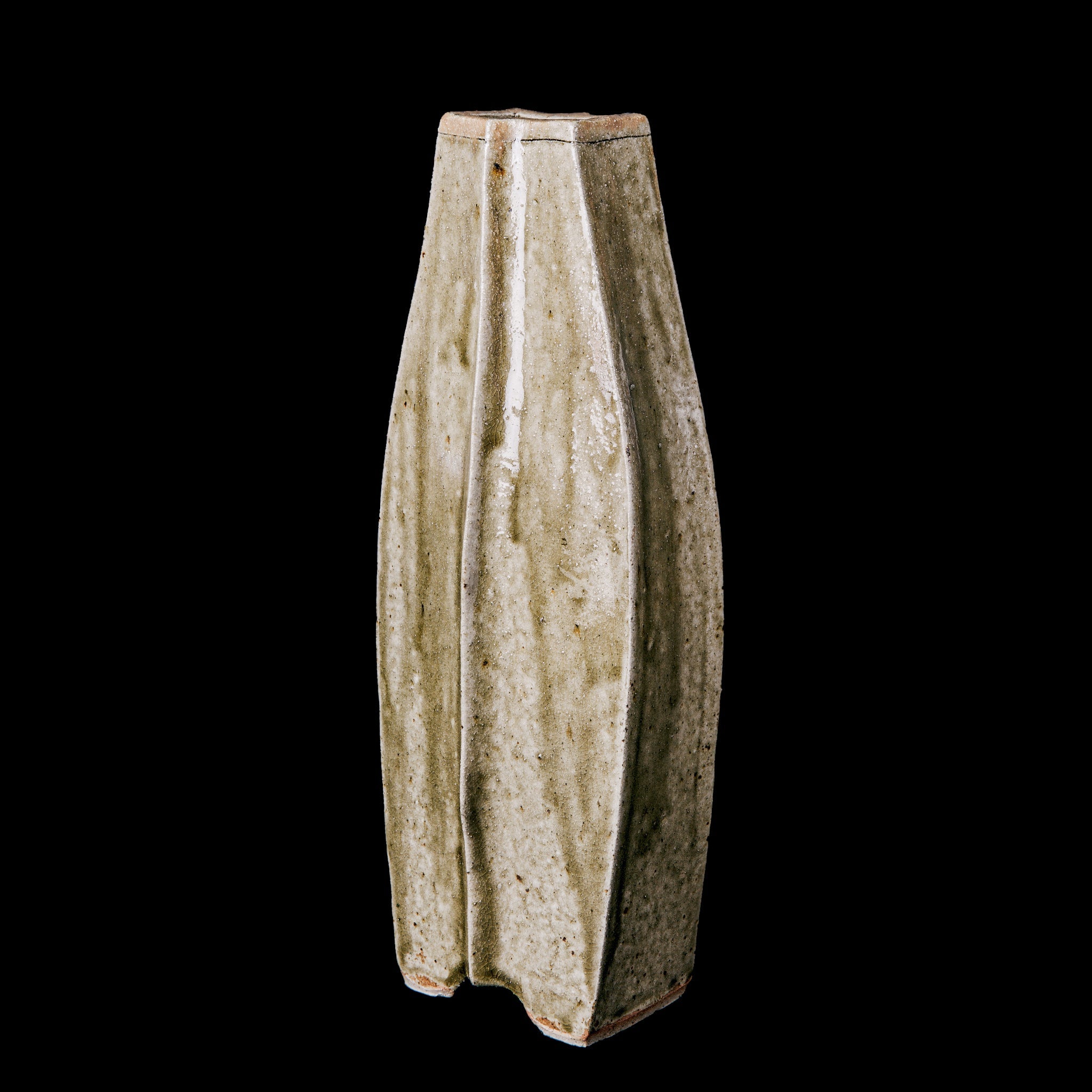 Vase No.90/22 - huba.studio