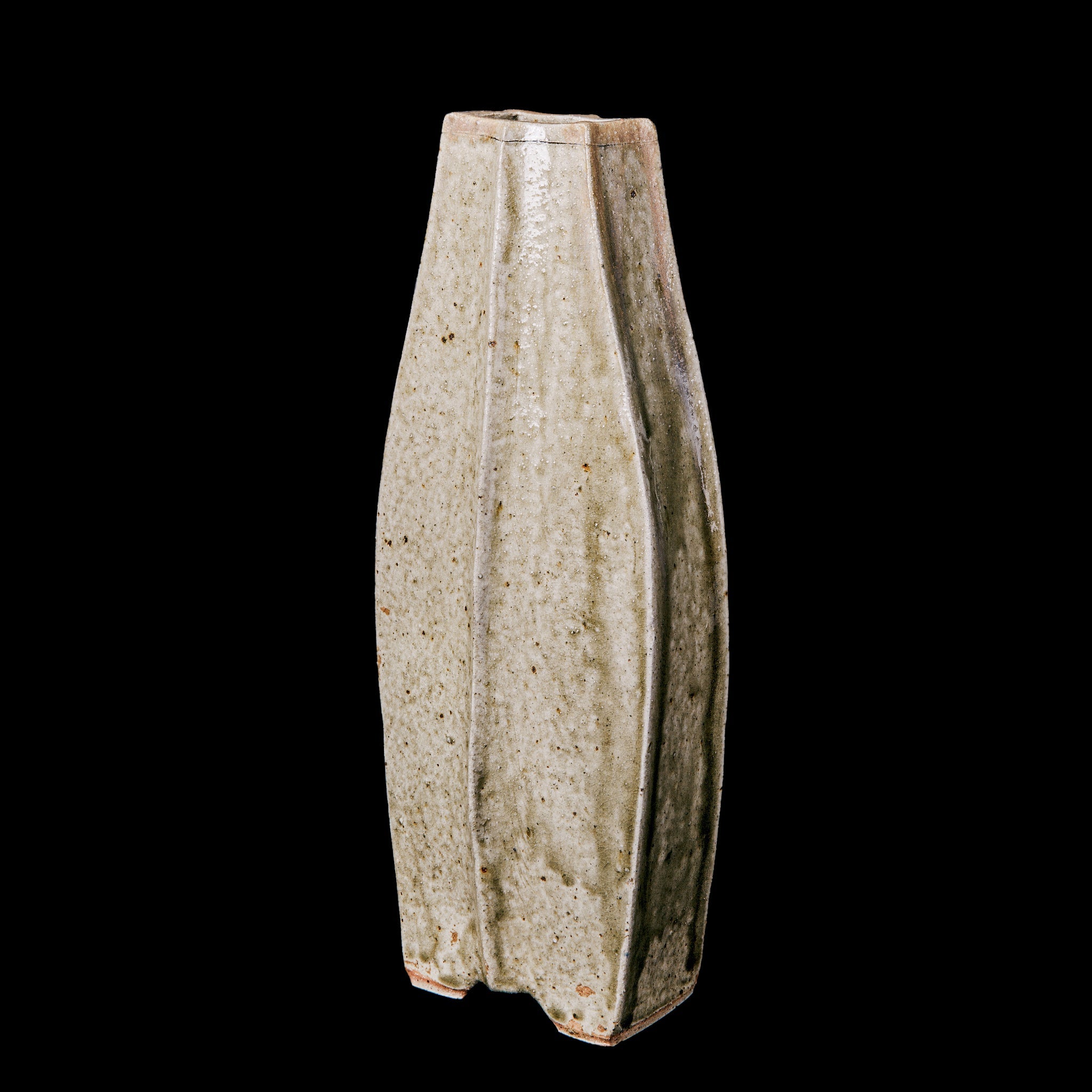 Vase No.90/22 - huba.studio
