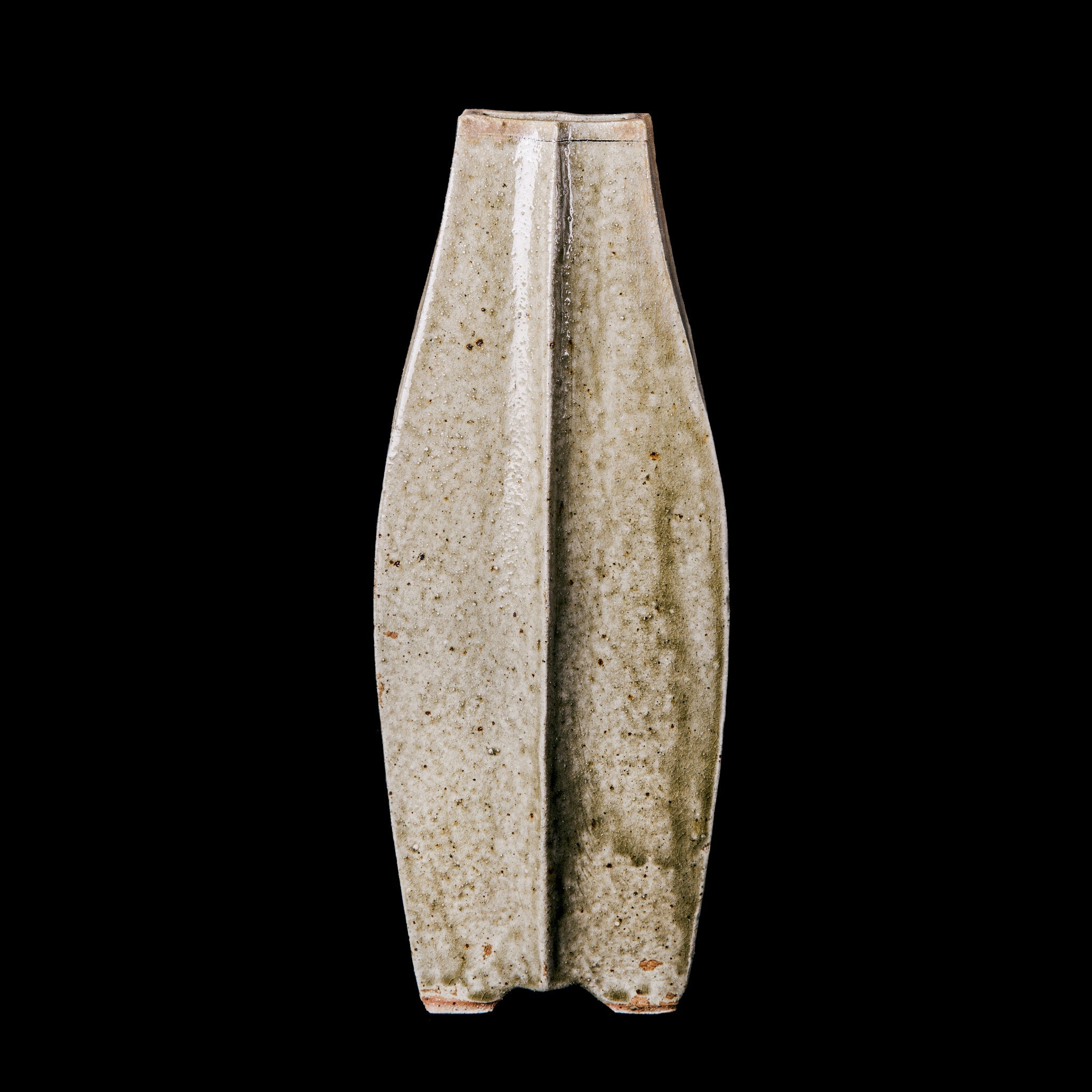 Vase No.90/22 - huba.studio