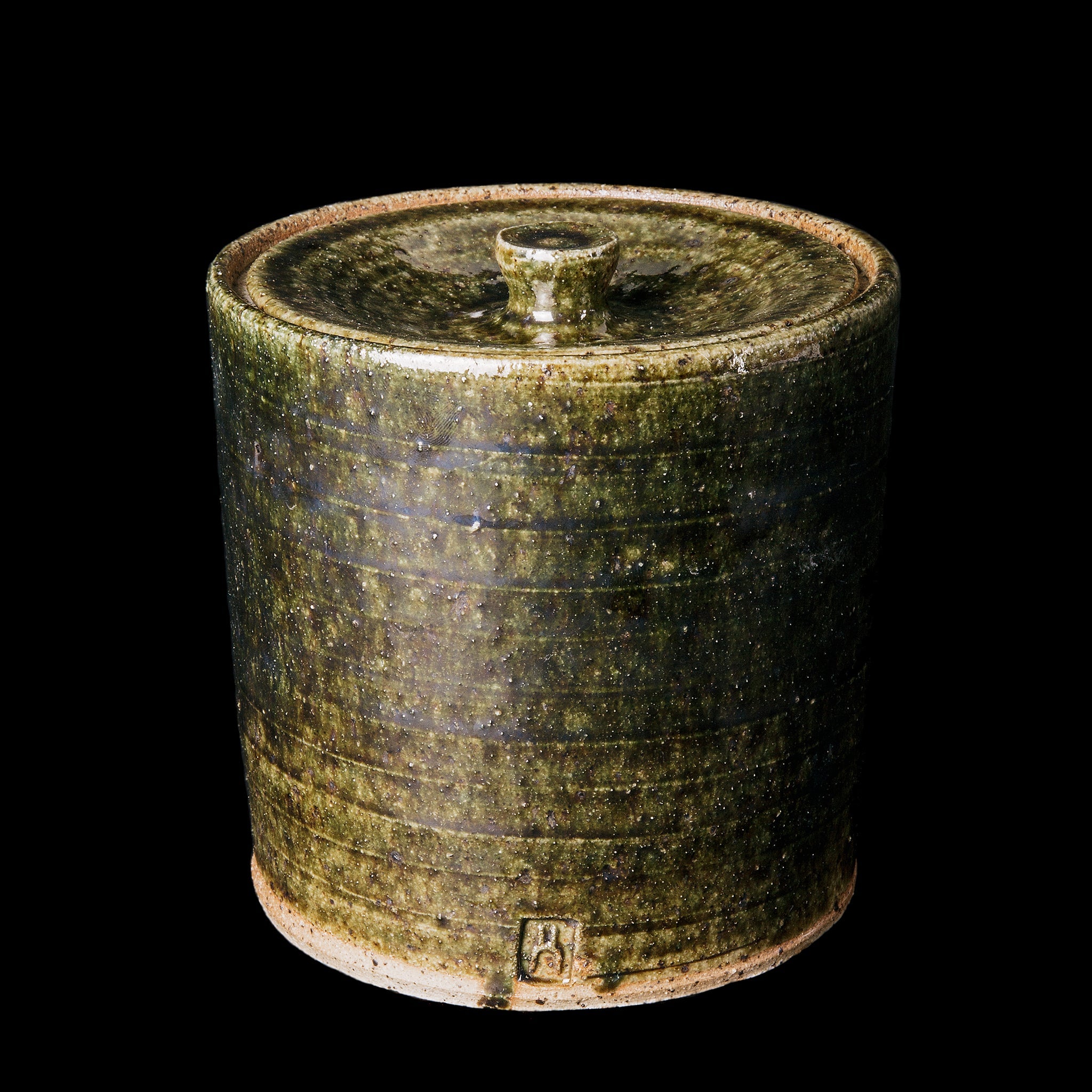 Wheel Thrown Jar No.155/22 - huba.studio